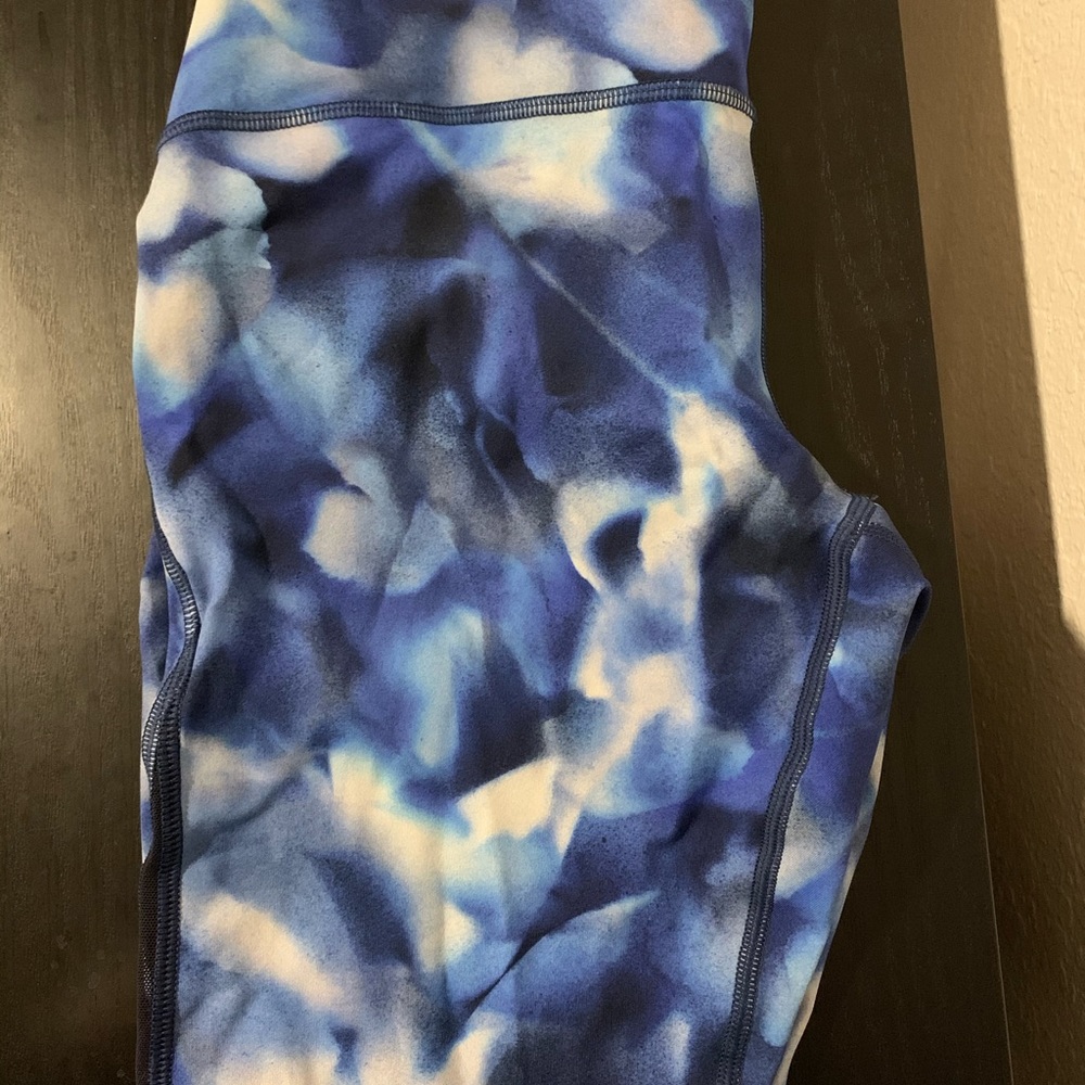 Lululemon train times capri size 8 New